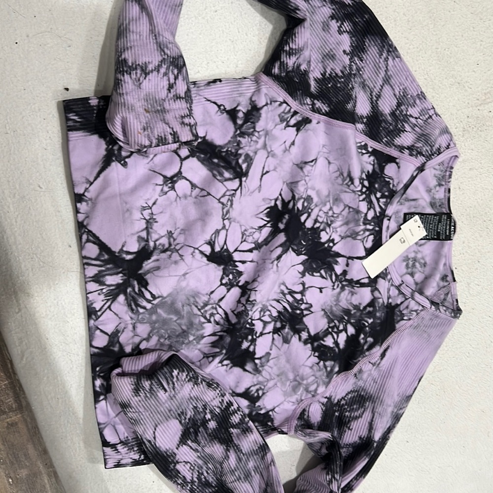 Brand new! Victoria secret active top